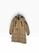 Load image into Gallery viewer, Canada Weathergear Size Small Beige Pre-Owned Boots- Ladies
