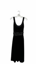 Load image into Gallery viewer, Sandra Darren Size 10 Black Pre-Owned Dress- Ladies
