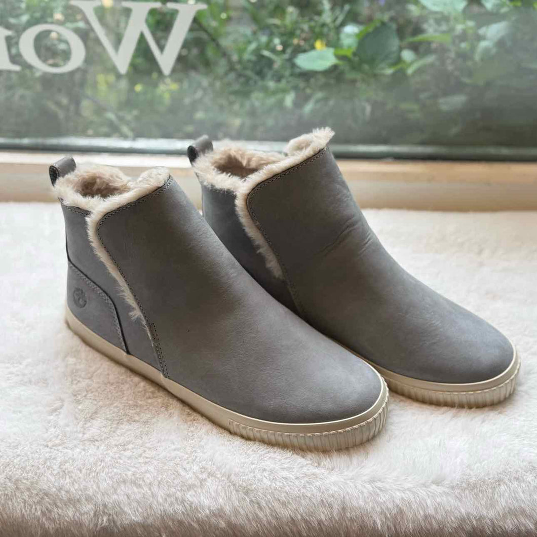 Timberland Size 8 Grey Bootie Pre-Owned Shoes- Ladies