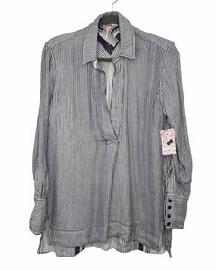 Free People Size X- Small Blue Stripe Pre-Owned Shirt- Ladies