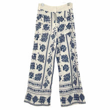 Load image into Gallery viewer, Joie Size 4 Cream Print Pre-Owned Pants- Ladies
