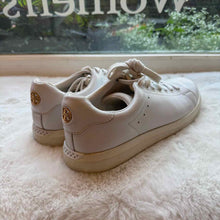 Load image into Gallery viewer, Tory Burch Size 8 White Sneaker Pre-Owned Shoes- Ladies
