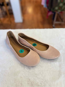 Lucky Brand Size 8 Blush Flats Pre-Owned Shoes- Ladies