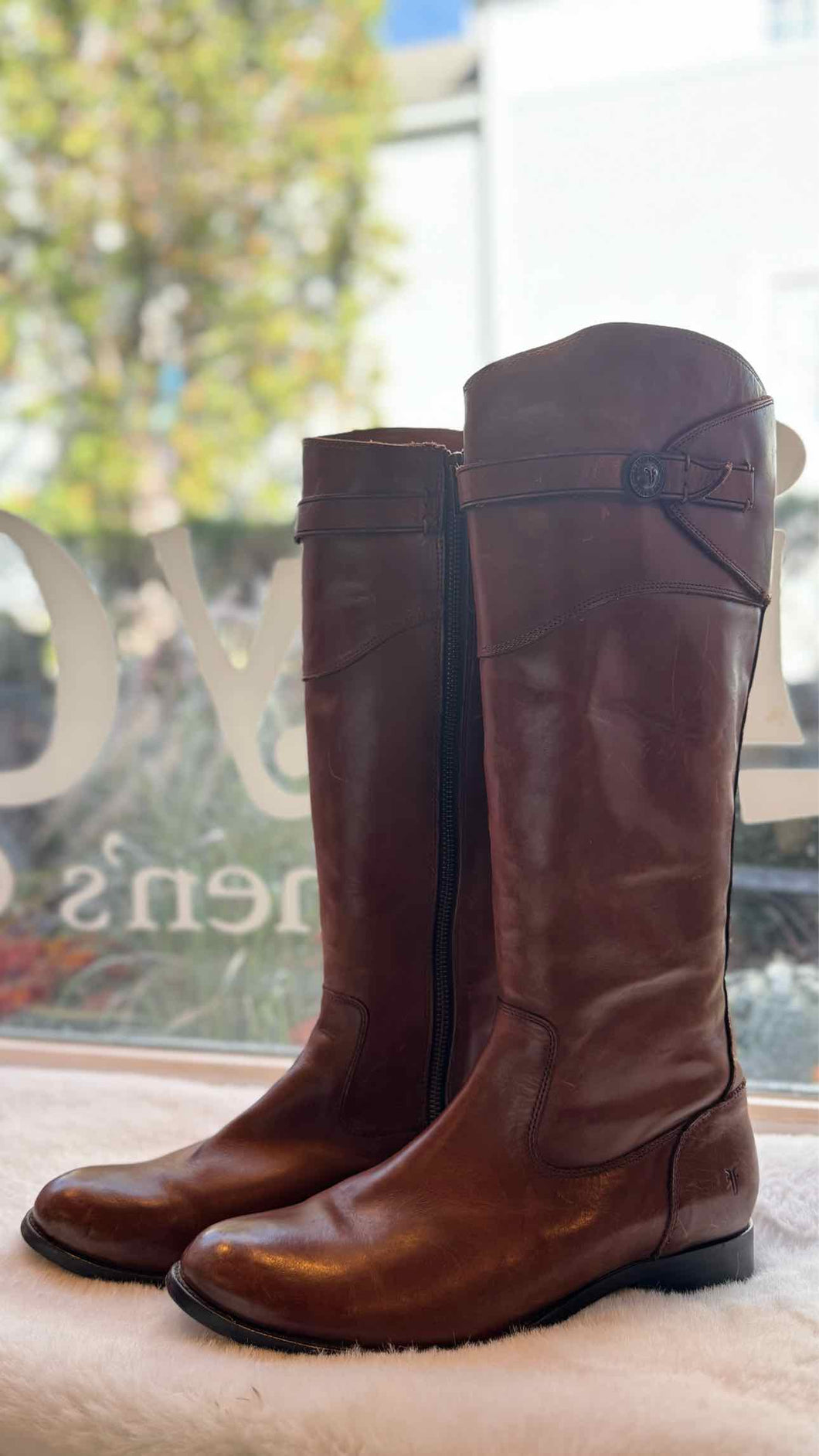 Frye Size 9 Cognac Pre-Owned Boots- Ladies