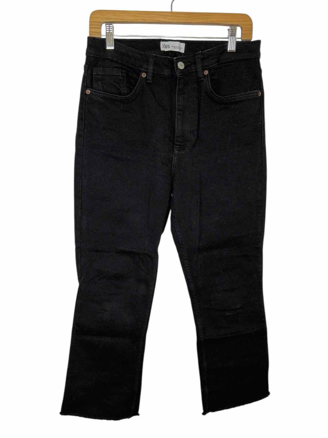 Zara Size 8 Black Denim Pre-Owned Jeans- Ladies