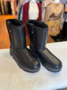 Ugg Size 7.5 Black Footwear- NWOB Boots- Ladies