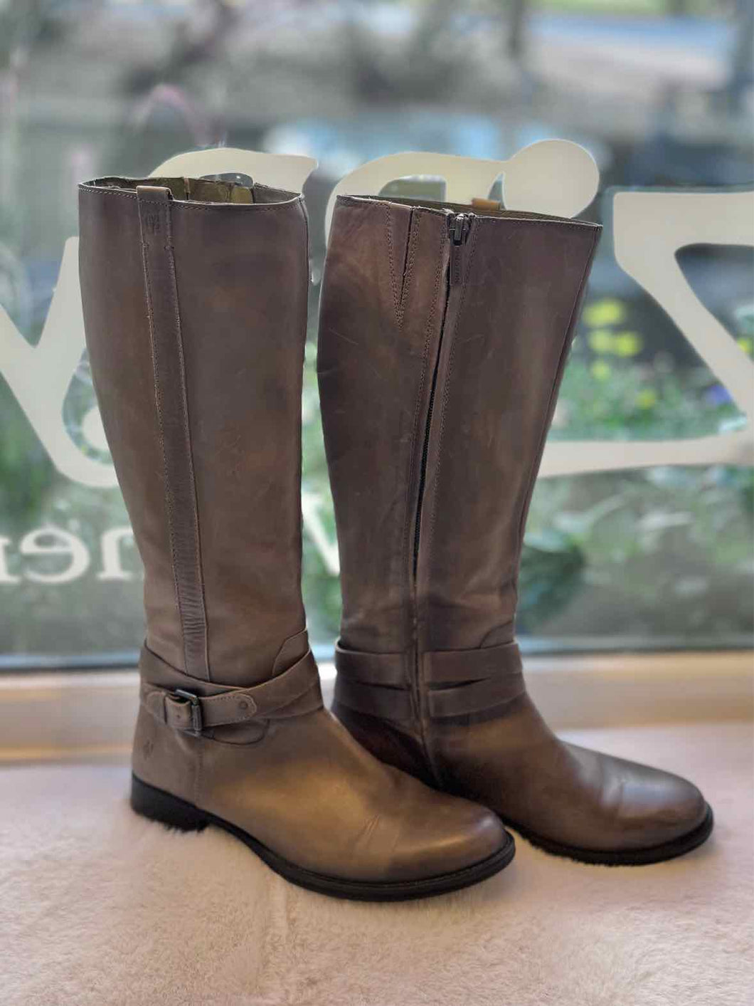 Size 40 Taupe Pre-Owned Boots- Ladies