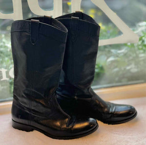 Frye Size 9 Black Pre-Owned Boots- Ladies