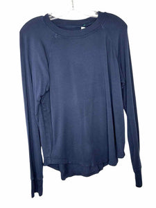 Splits59 Size Medium Navy Pre-Owned Top- Ladies