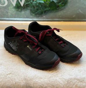 Icebug Size 9 Black Sneaker Pre-Owned Shoes- Ladies