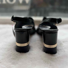 Load image into Gallery viewer, Stuart Weitzman Size 9 Black Heels Pre-Owned Shoes- Ladies
