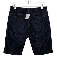 Load image into Gallery viewer, Levis Size 6 Denim Pre-Owned Shorts- Ladies
