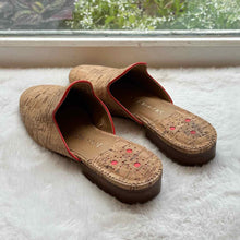 Load image into Gallery viewer, Jack Rogers Size 7.5 Cork Flats Pre-Owned Shoes- Ladies
