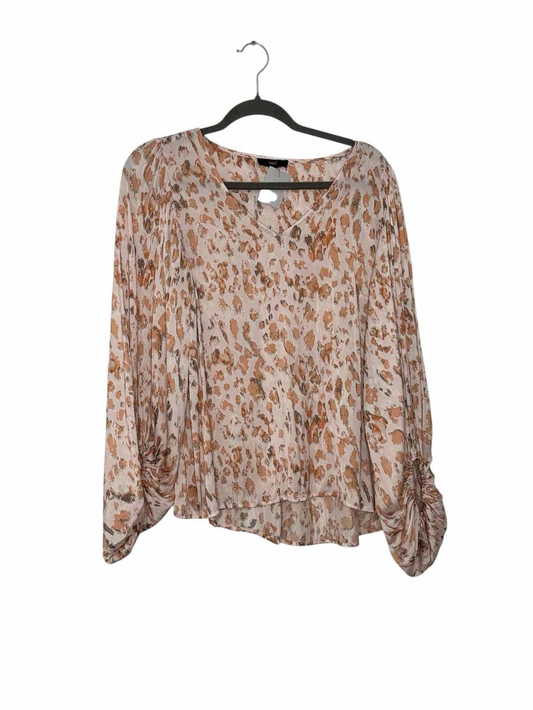 Fate Size Large Pink Print Pre-Owned Blouse- Ladies