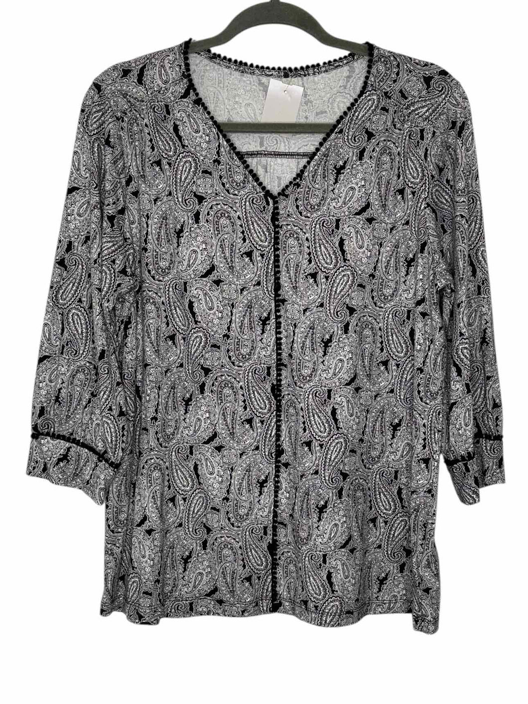 Lands End Size Medium Black Print Pre-Owned Top- Ladies