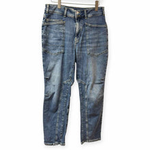 Load image into Gallery viewer, Pilcro Size 30 Denim Pre-Owned Jeans- Ladies
