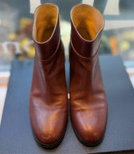Load image into Gallery viewer, Chanel Size 41 Brown Pre-Owned Boots- Ladies

