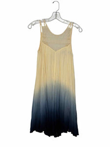 Black Swan Size X- Small Cream Pre-Owned Dress- Ladies