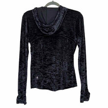 Load image into Gallery viewer, Lululemon Size 8 Black Pre-Owned Sweatshirt- Ladies
