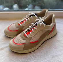 Load image into Gallery viewer, Ecco Size 41 Tan Sneaker Pre-Owned Shoes- Ladies
