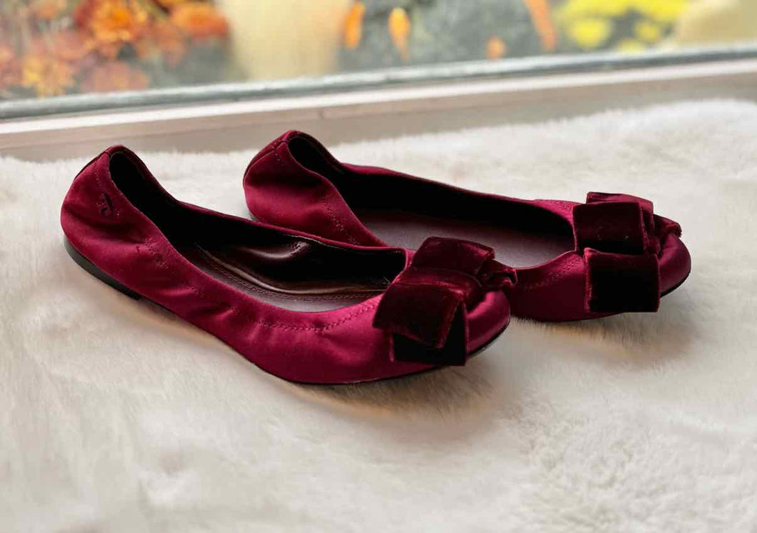 Tory Burch Size 9 Burgundy Pre-Owned Shoes- Ladies