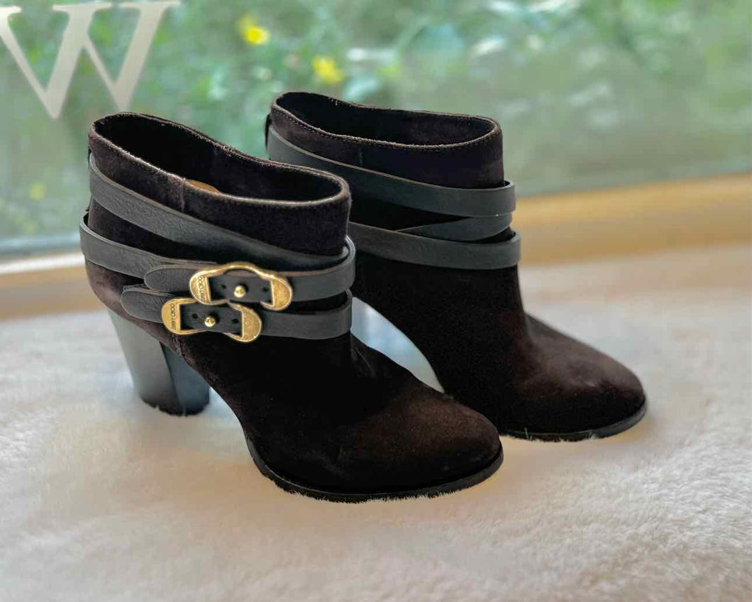 Jimmy Choo Size 37 Brown Bootie Pre-Owned Shoes- Ladies