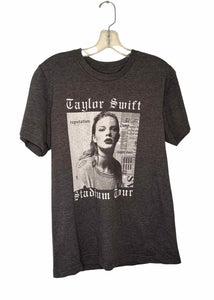 Size Medium Grey Pre-Owned T-Shirt- Ladies