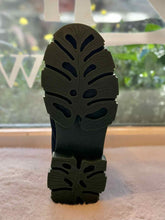 Load image into Gallery viewer, Farm Rio Size 6 Black Pre-Owned Boots- Ladies
