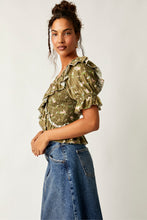 Load image into Gallery viewer, Free People Size X- Small Green Floral Top- Ladies

