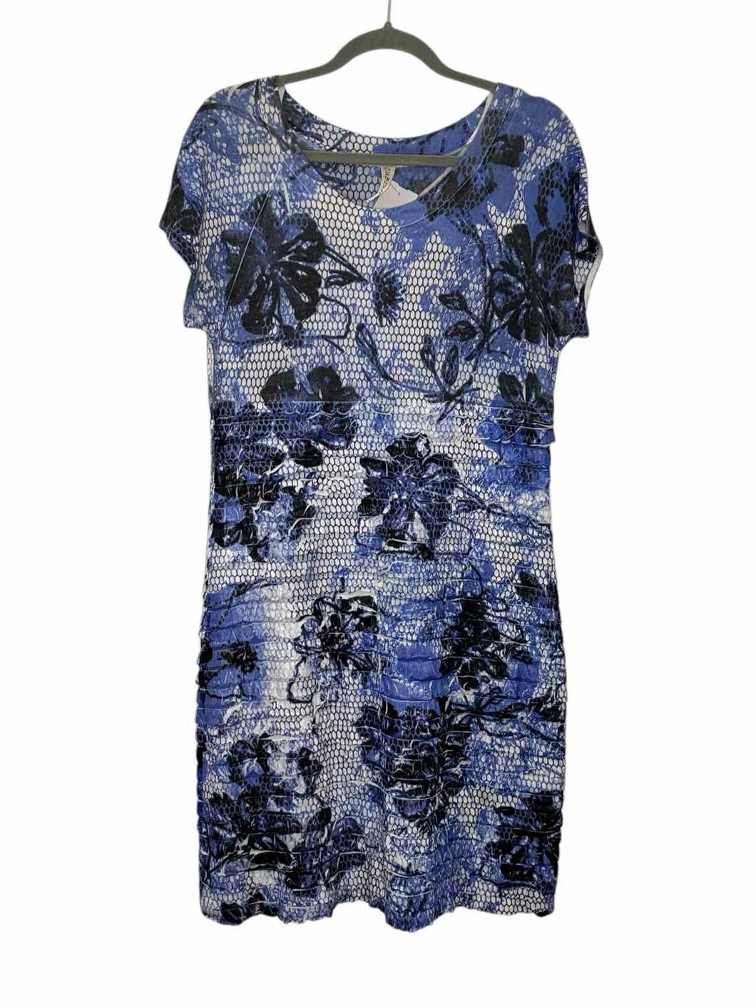 Cubism Size Medium Blue Print Pre-Owned Dress- Ladies