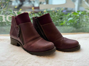 Size 40 Purple Pre-Owned Boots- Ladies