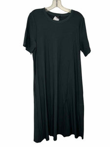 Eileen Fisher Size Medium Green Pre-Owned Dress- Ladies