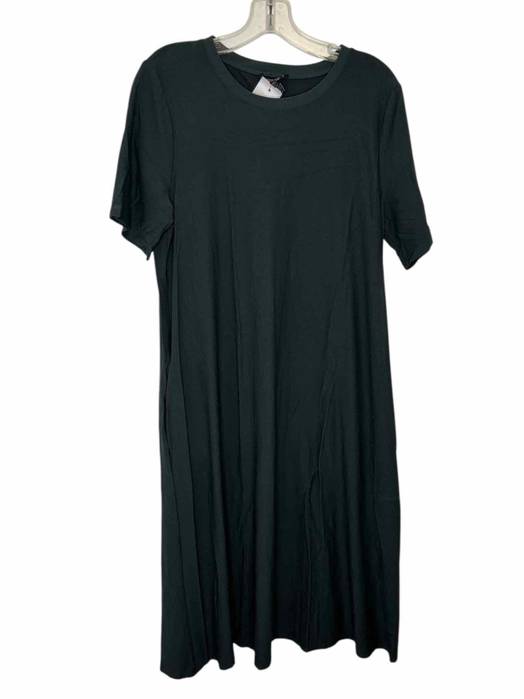 Eileen Fisher Size Medium Green Pre-Owned Dress- Ladies