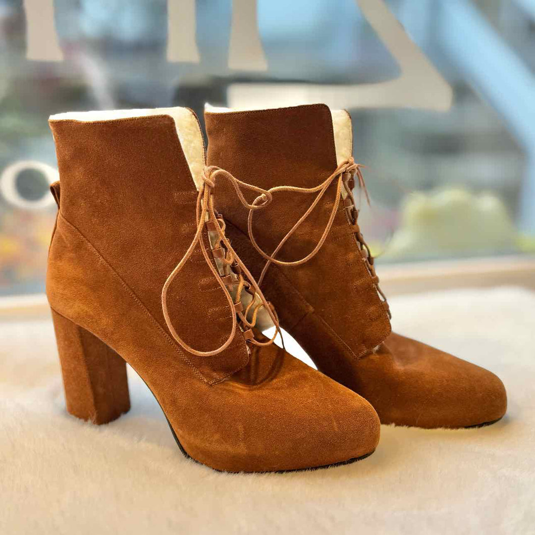 Diane VonFurstenberg Size 9 Tan Pre-Owned Boots- Ladies