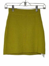 Load image into Gallery viewer, Free People Size X- Small Lime Green New w/ Tags Multiple Piece Set
