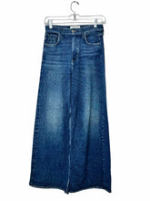 Load image into Gallery viewer, Rag &amp; Bone Size 24 Denim Pre-Owned Jeans- Ladies
