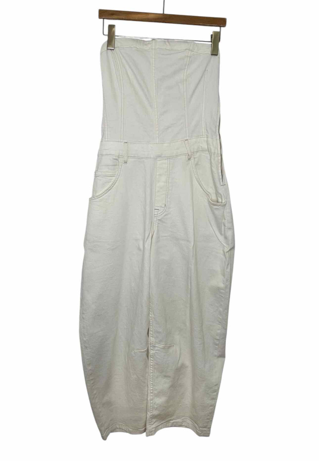 Free People Size Medium White Denim Pre-Owned Jumpsuit- Ladies