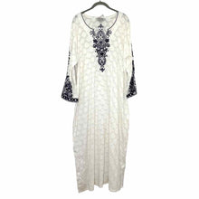 Load image into Gallery viewer, Size 16 White Print Pre-Owned Dress- Ladies
