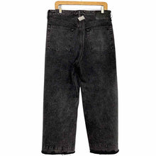 Load image into Gallery viewer, Rag &amp; Bone Size 32 Black Pre-Owned Jeans- Ladies
