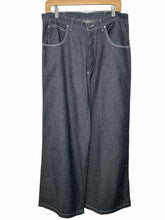 Load image into Gallery viewer, Size 32 Denim Pre-Owned Jeans- Ladies
