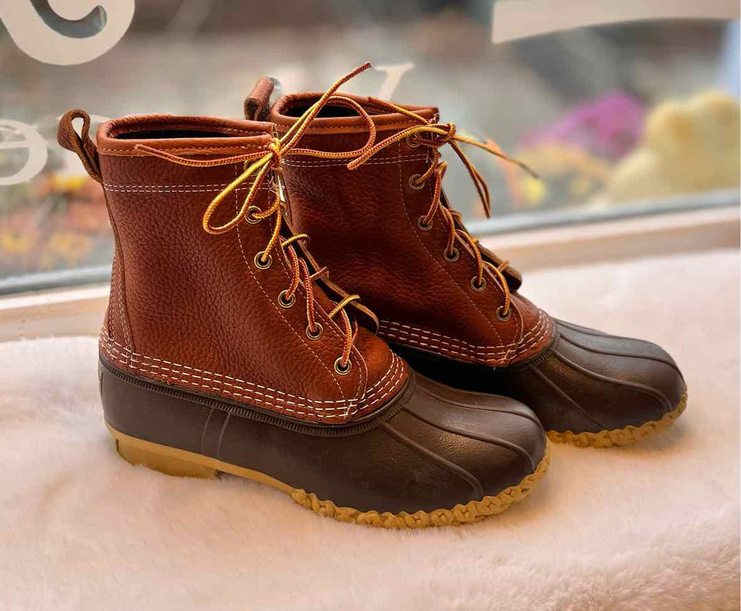 LL Bean Size 8 Brown Footwear- NWOB Boots- Ladies