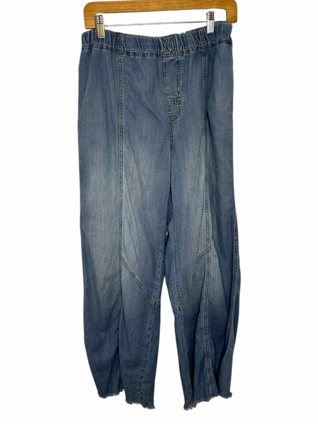 Free People Size Small Denim Pre-Owned Jeans- Ladies