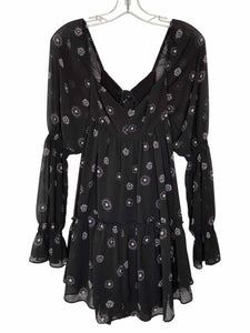 Urban Outfitters Size Medium Black Print Pre-Owned Dress- Ladies