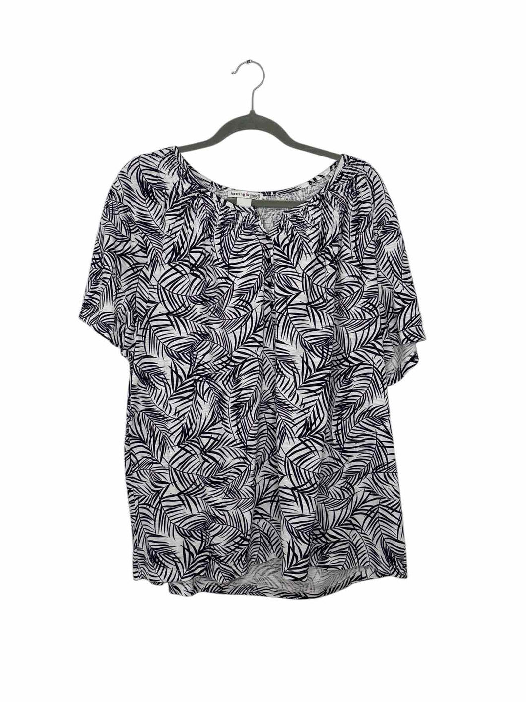 Hastings & Smith Size 2X White Print New w/ Tags Blouse- Ladies