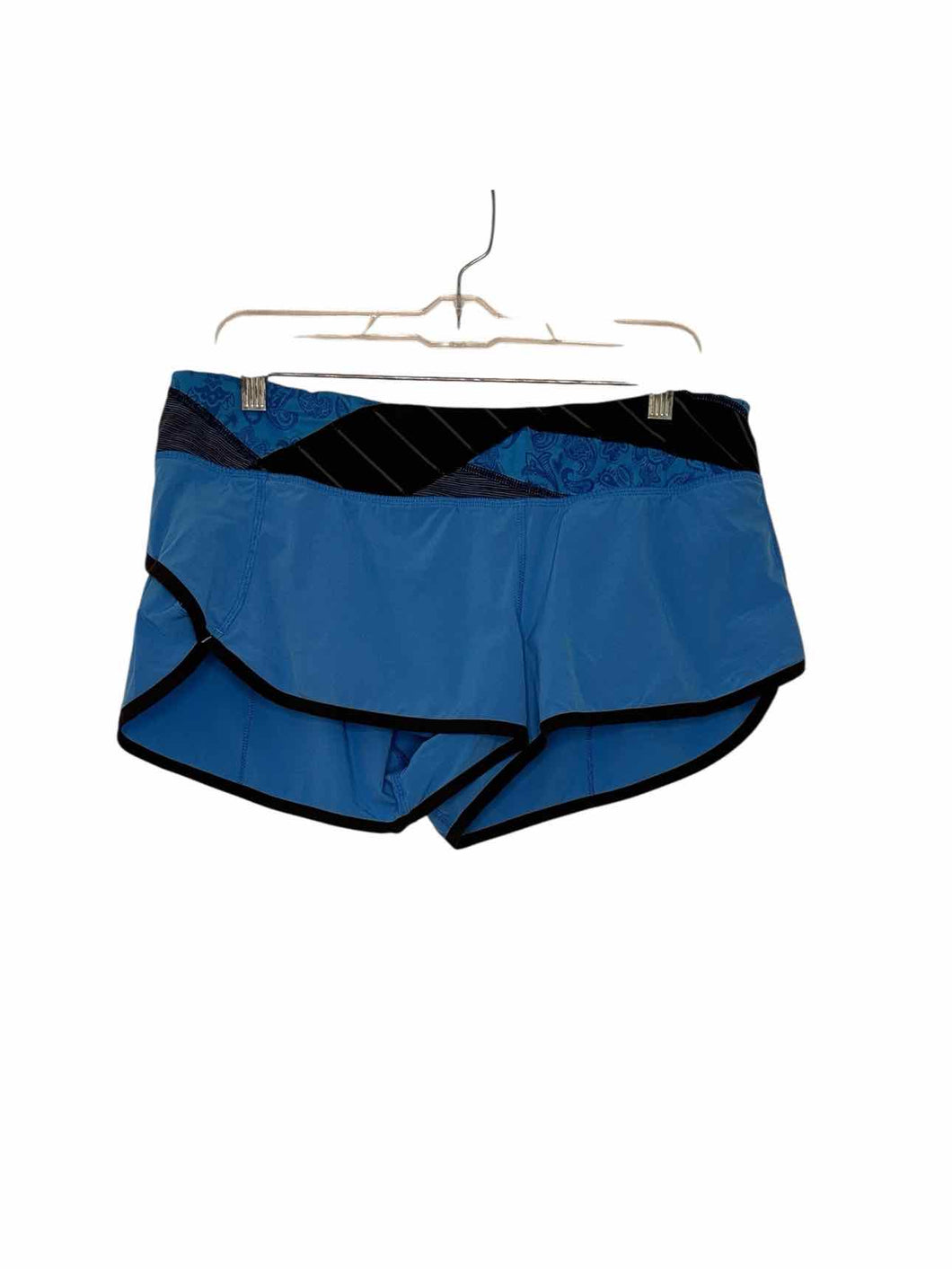Lululemon Size L/XL Blue Pre-Owned Shorts- Ladies