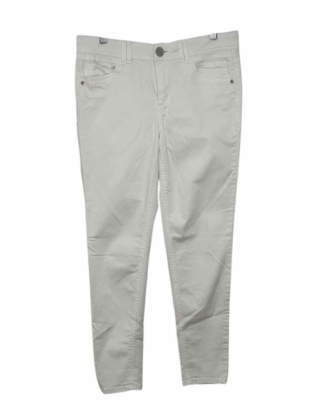 Democracy Size 10 White Pre-Owned Jeans- Ladies