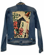 Load image into Gallery viewer, Mango Bay Design Size Medium Denim Pre-Owned Blazer/Indoor Jacket- Ladies
