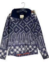 Load image into Gallery viewer, Roxy Size L Blue Print Pre-Owned Jacket- Ladies
