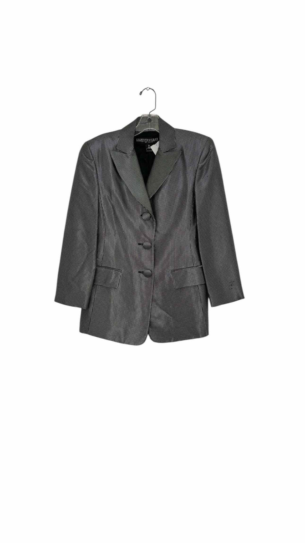 St John Size 2 Silver Pre-Owned Blazer/Indoor Jacket- Ladies