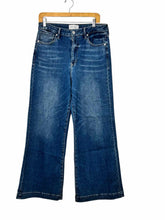 Load image into Gallery viewer, Dear John Size 31 Denim Pre-Owned Jeans- Ladies
